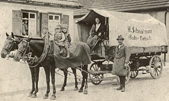 Bild von Hermann und Bertha Schnaitmann mit ihren T�chtern um 1923